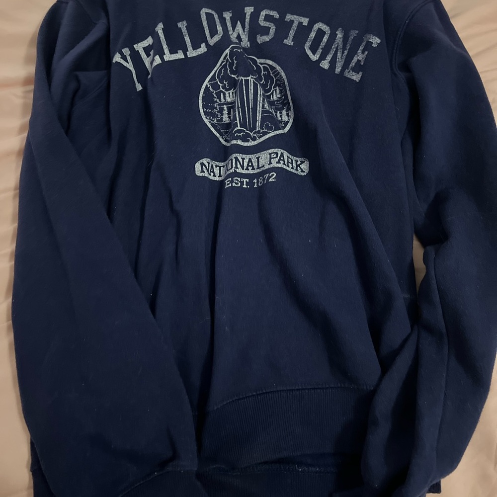 Yellowstone National Park Navy Sweatshirt